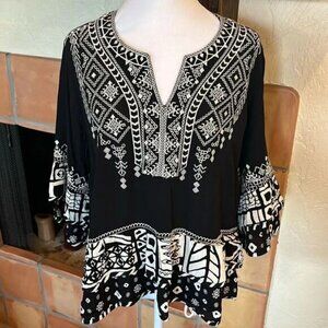 John Mark Black/White Geometric Embroidered Split Neck 3/4 Sleeve Tunic, size LP